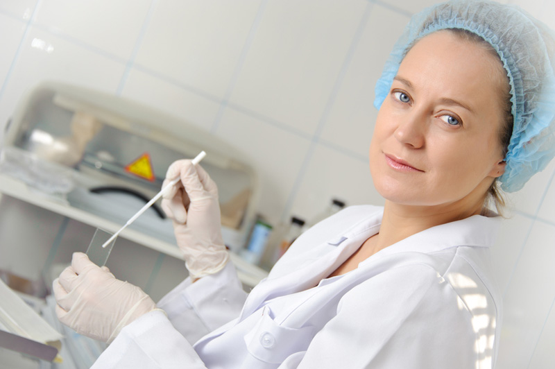 Для чего берется мазок на цитологию у женщин?