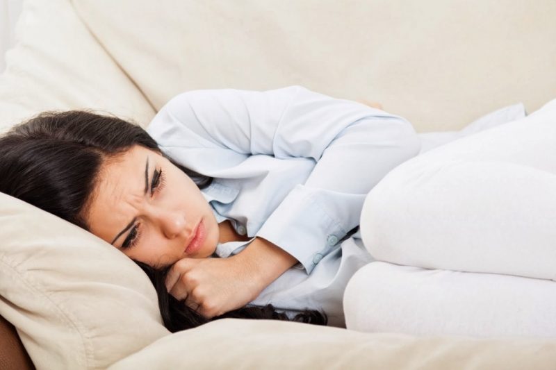 Белые выделения вместо месячных и отрицательный тест на беременность