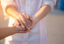 Озон занимается благотворительностью: внесите свой вклад в общее дело