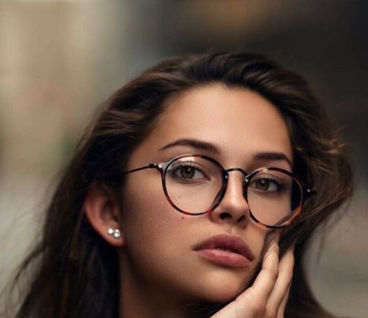 Выбор оправы очков