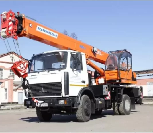 Автокран-вездеход: что это за техника и как на ней работать