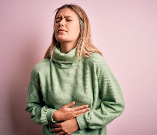 Панкреатит: симптомы, причины и методы лечения https://ru.freepik.com/free-photo/young-beautiful-blonde-woman-wearing-winter-wool-sweater-over-pink-isolated-background-with-hand-on-stomach-because-nausea-painful-disease-feeling-unwell-ache-concept_39467124.htm#fromView=search&page=1&position=12&uuid=d519a46b-3c91-4bf4-be44-345fe38322f2