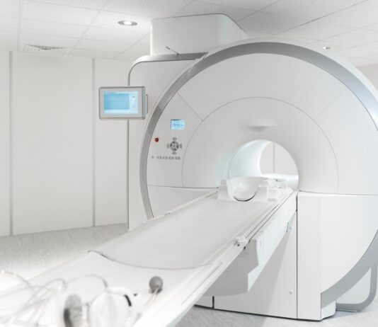 Диагностика с помощью МРТ: что такое и зачем ее делают