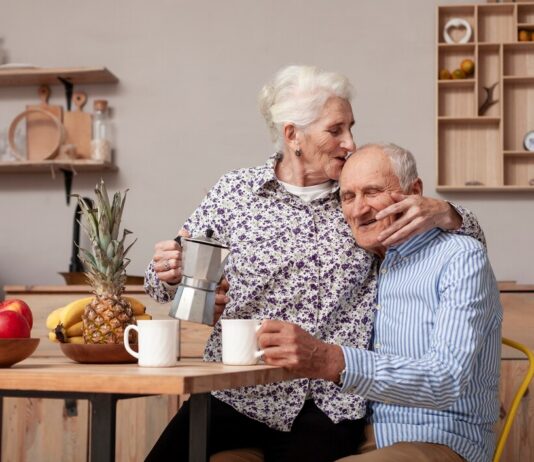 Пансионат для пожилых людей: выбор, плюсы и особенности