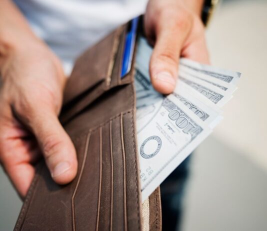 Кредит онлайн на карту: плюсы оформления